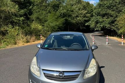 Opel Corsa 131.500 km 3.490 &euro; Troisdorf 53842