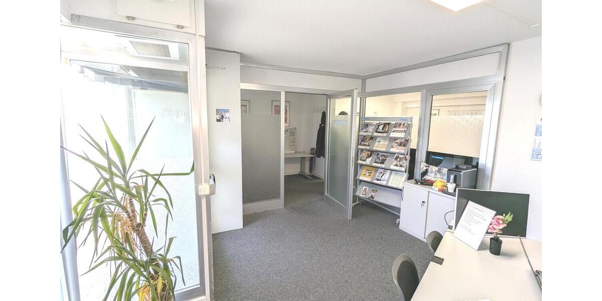 Ob Büro, Agentur oder Handel: Gewerbefläche in Grevenbroich zu vermieten zimmer