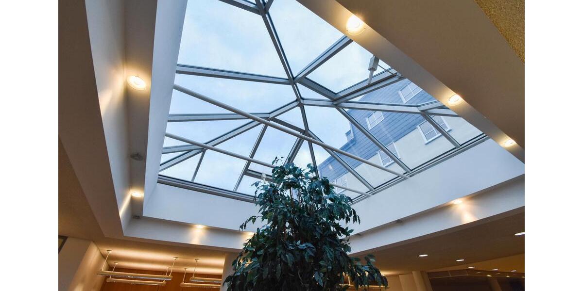 Besonder Fläche für Büro oder Praxis perfekt gelegen in Solingen-Wald.TEILBAR! zimmer