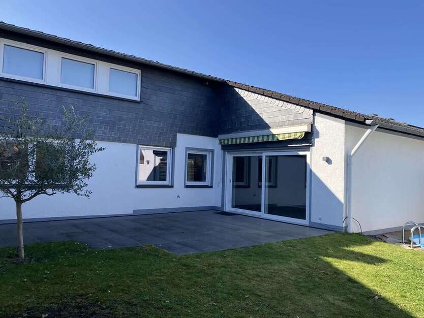Haus zum Mieten in Wesseling 2.000 € 134 m²