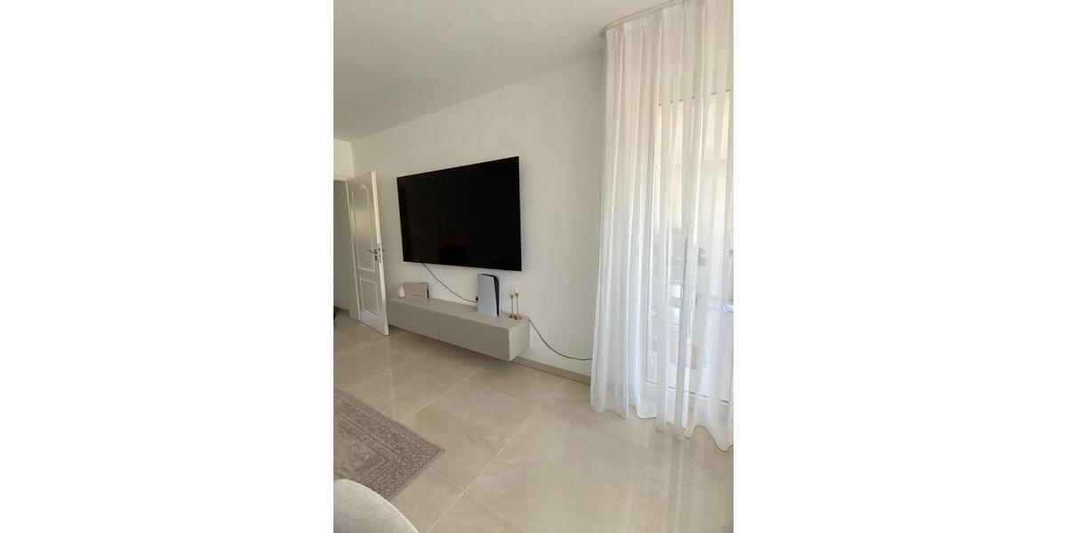 Etagenwohnung Solingen Central - 3 Zimmer, 70 m&sup2;, 1.200&euro; | Angebot:27623743