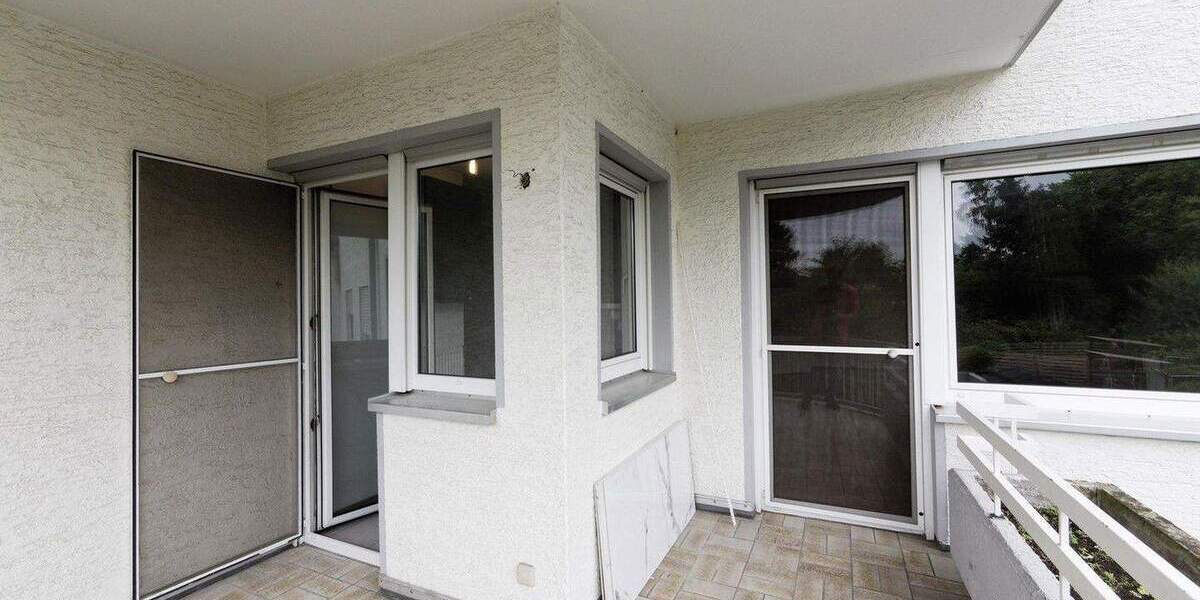 Etagenwohnung Köln Urbach - 3 Zimmer, 87 m&sup2;, 1.400&euro; | Angebot:25733301