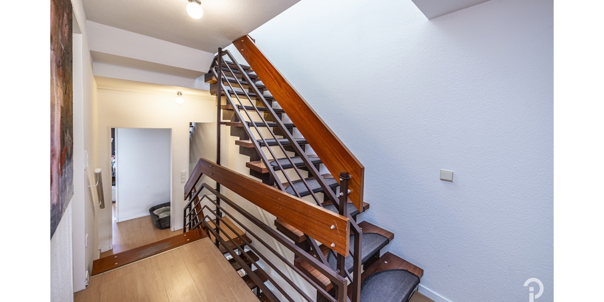 Charmantes Split-Level-Reihenendhaus in unmittelbarer Rheinnähe im Herzen von Düsseldorf-Benrath - Reihenendhaus Düsseldorf Stadtbezirk 9 | Angebot:27007603