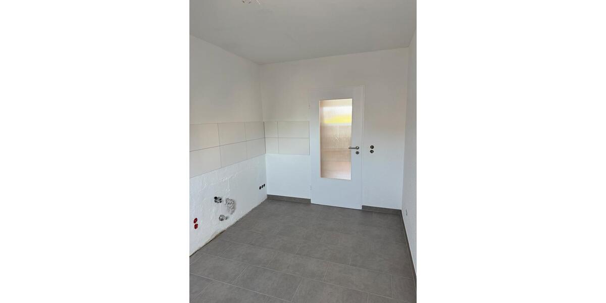 Dachgeschoßwohnung Neuss Holzheim - 3 Zimmer, 74 m&sup2;, 950&euro; | Angebot:26301695