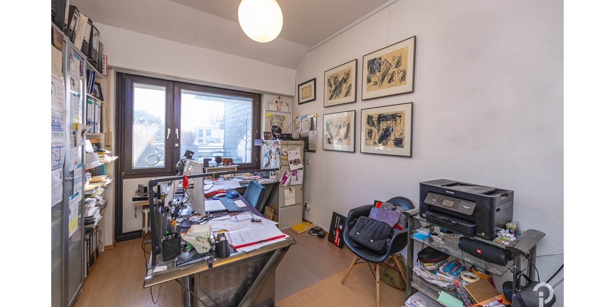 Charmantes Split-Level-Reihenendhaus in unmittelbarer Rheinnähe im Herzen von Düsseldorf-Benrath - Reihenendhaus Düsseldorf Stadtbezirk 9 | Angebot:27007603