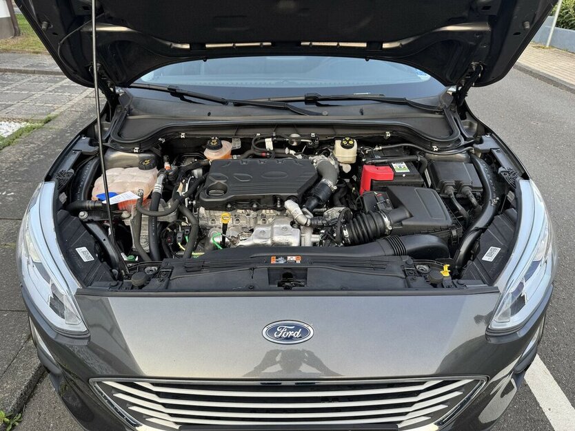 Ford Focus EcoBlue.Nav.Temp.Serv-Neu.EU6 GARANTIE.1Hd 64.284 km 14.500 € Erftstadt 50374