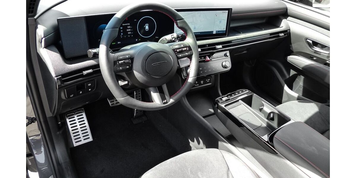 Hyundai TUCSON 5.000 km 42.950 &euro; Köln 50825