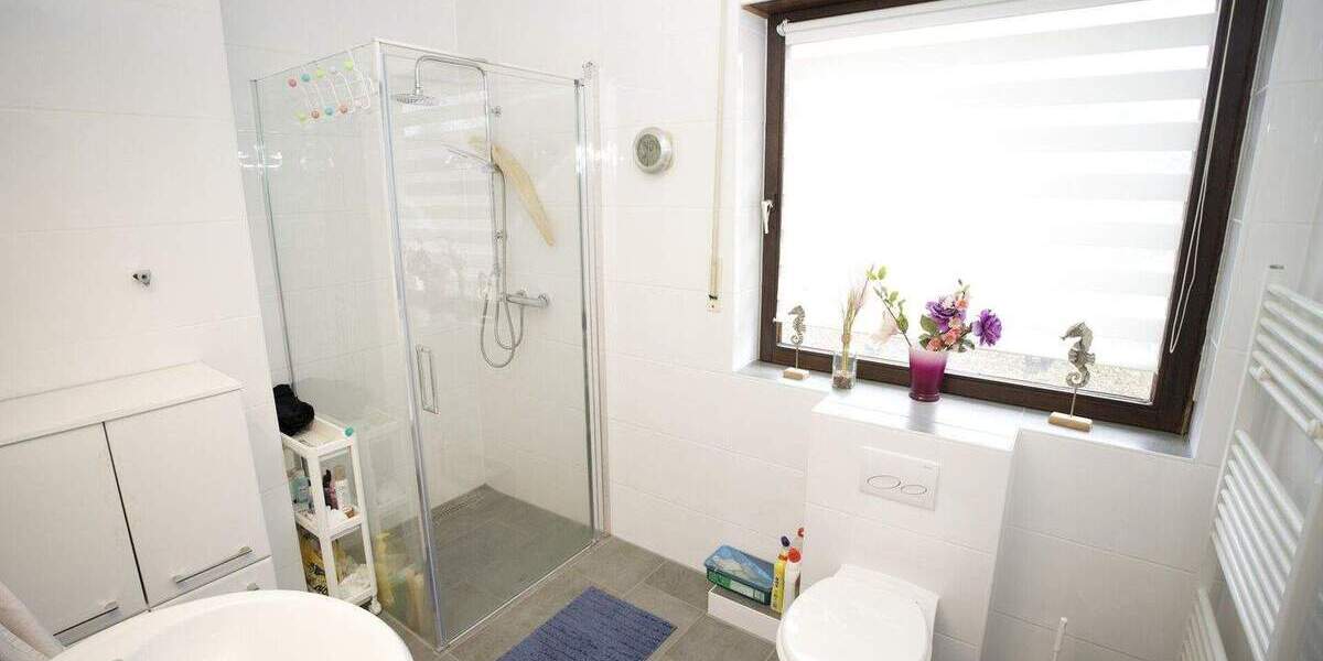 Reihenmittelhaus Erftstadt / Liblar Liblar - 5 Zimmer, 129 m&sup2;, 399.900&euro; | Angebot:25096102