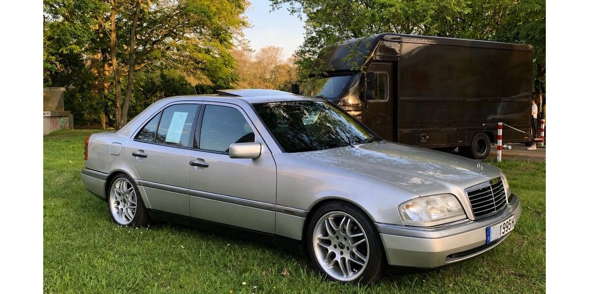 Mercedes-Benz C 180 135.000 km 8.250 &euro; Rösrath 51503