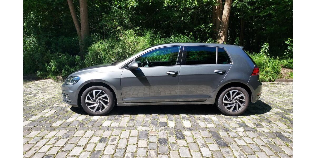 VW Golf 96.000 km 12.900 &euro; Köln 50939