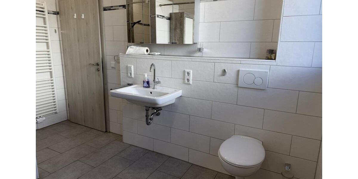 Erdgeschoßwohnung Odenthal - 3 Zimmer, 118 m&sup2;, 1.300&euro; | Angebot:25308653