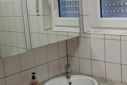 1 Zimmer Dusche Bad in Lindlar zimmer