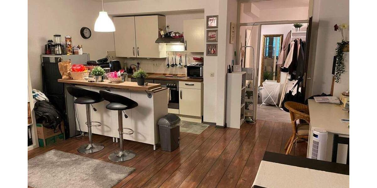 Stadtwohnung in Köln-Sülz: Offene Küche & zentrale Lage an der Luxemburger Straße 1 zimmer