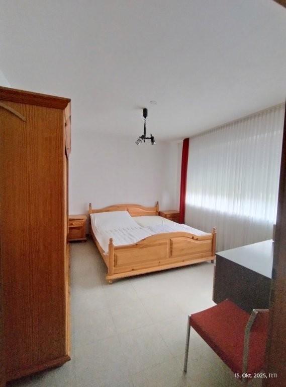 Gute Gelegneheit Großzügig geschnittenes Reihenendhaus mit Balkon, schönem Garten und Garage 6 zimmer