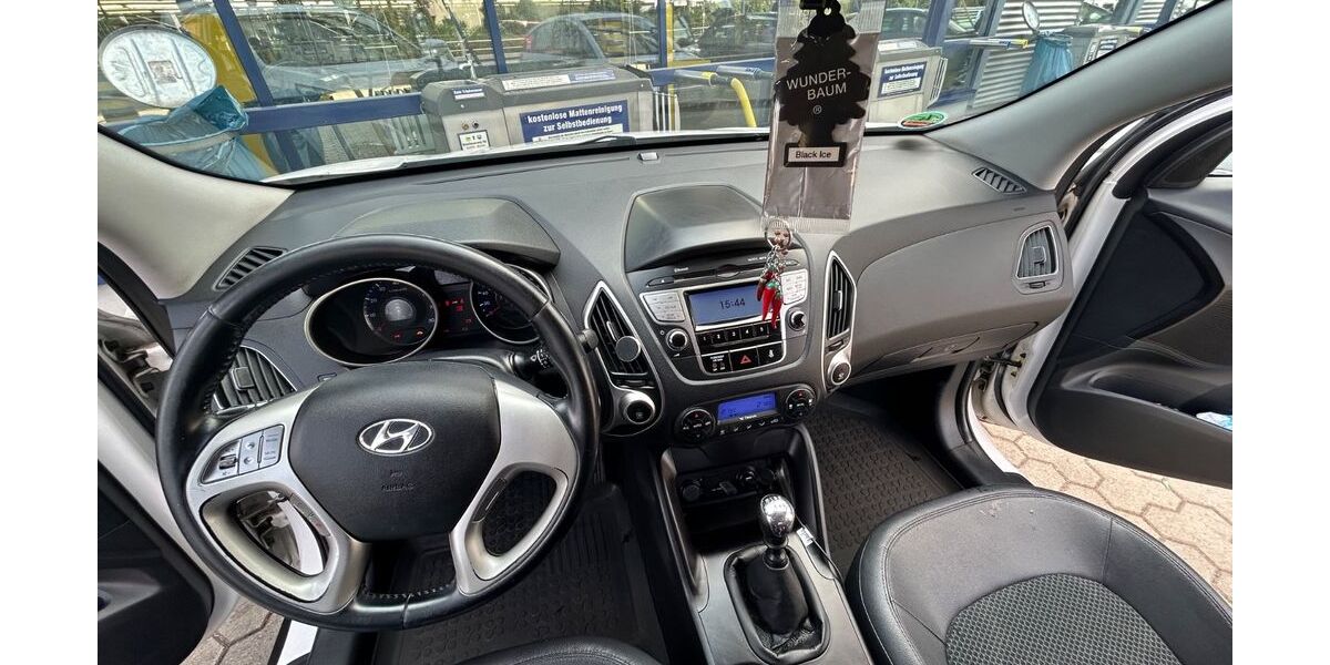Hyundai ix35 133.000 km 7.850 &euro; Köln 50969
