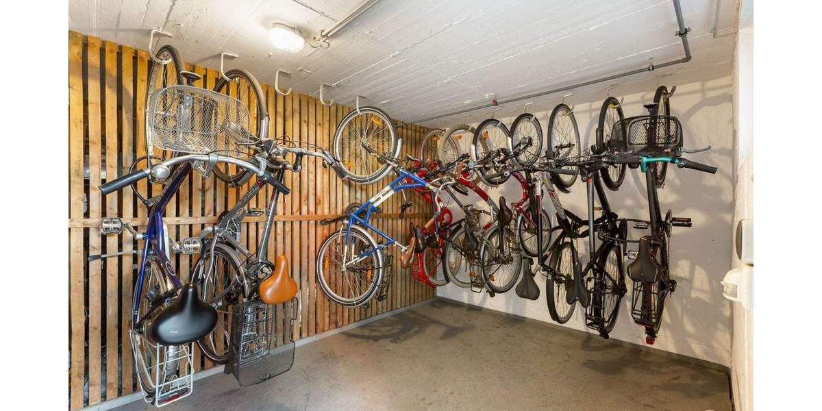 Etagenwohnung Köln Niehl - 3 Zimmer, 83 m&sup2;, 349.000&euro; | Angebot:24825568