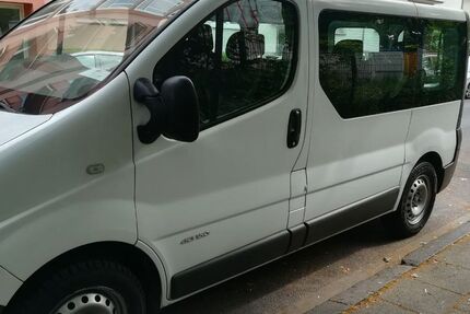 Renault Trafic 262.000 km 7.300 &euro; Köln 50829