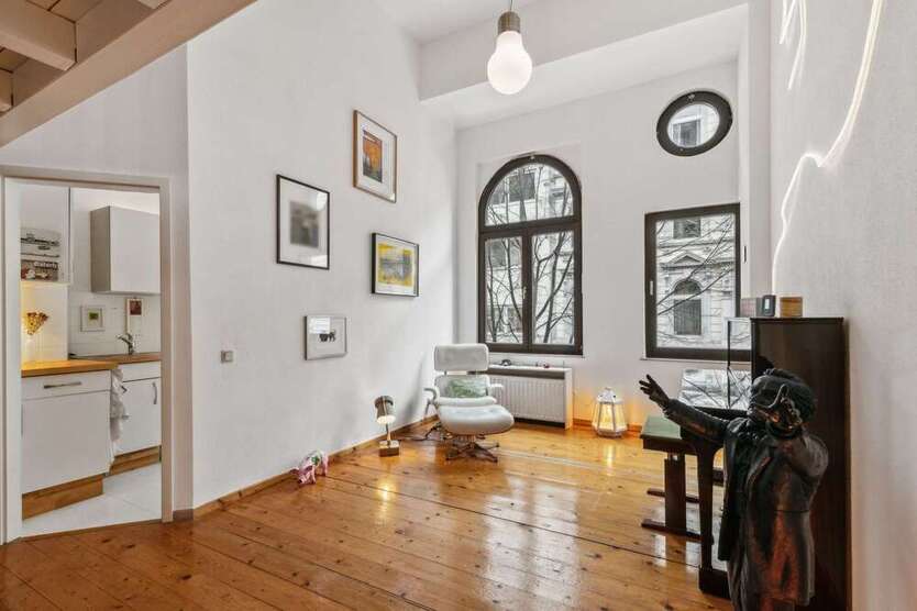 Wohnung zum Kaufen in Köln-Altstadt-Nord 560.000 €