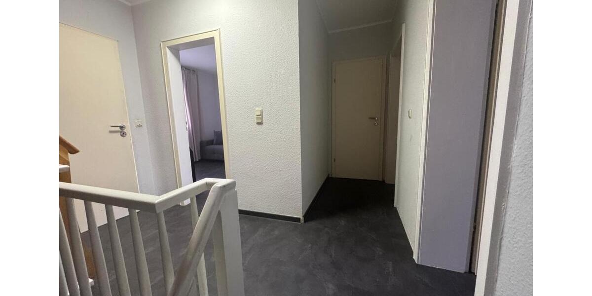 Reihenmittelhaus mit Keller in Niederkassel 5 zimmer