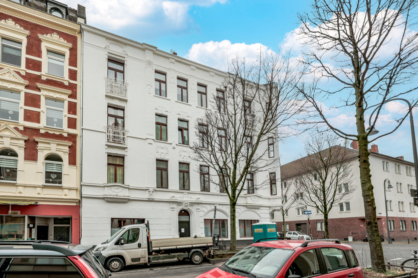 82 m² große Erdgeschoss-Wohnung in Köln-Mülheim 3 zimmer