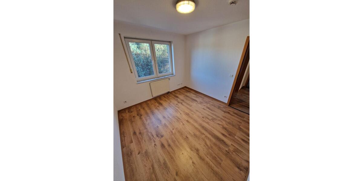 Etagenwohnung Burscheid - 3 Zimmer, 79 m&sup2;, 725&euro; | Angebot:25591824