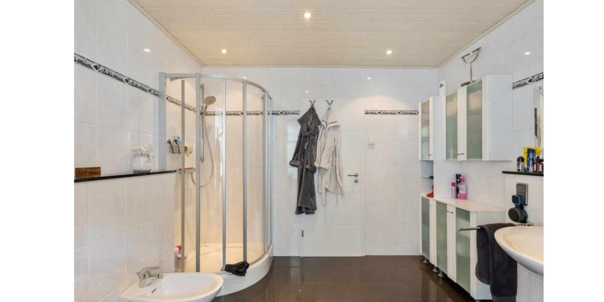 Freistehendes Einfamilienhaus mit unverbaubarer Aussicht (von Pri 5 zimmer