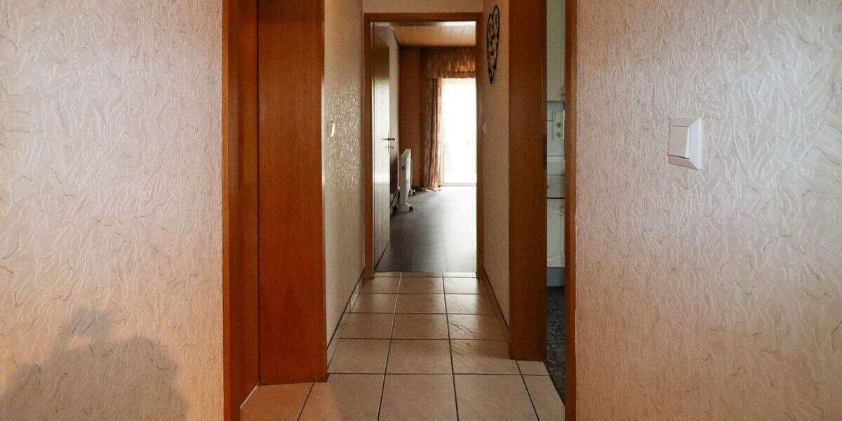 Etagenwohnung Grevenbroich Wevelinghoven - 3 Zimmer, 100 m&sup2;, 249.000&euro; | Angebot:25249703