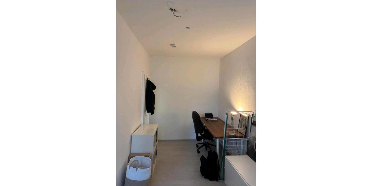 Etagenwohnung Hürth - 3 Zimmer, 67 m&sup2;, 1.300&euro; | Angebot:25341313