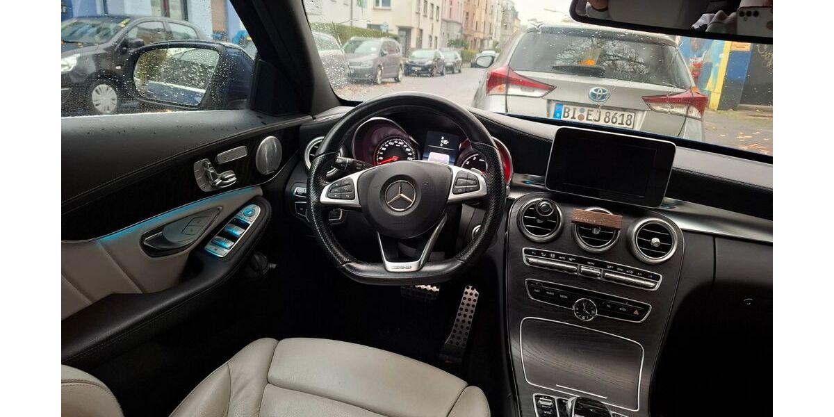 Mercedes-Benz C 250 80.000 km 19.500 € Köln 51103