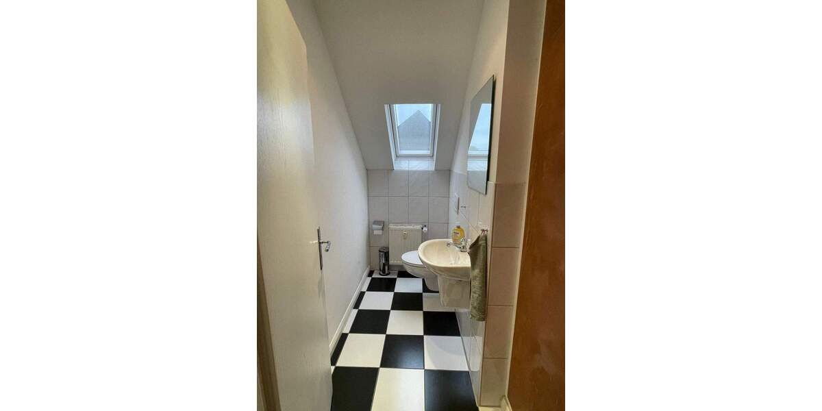 Büro-Praxisfläche in Neuss 5 zimmer