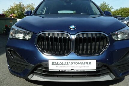 BMW X1 25e X drive Steptronic Navi Head up E-Sitze 154.000 km 18.900 € Ratingen 40885