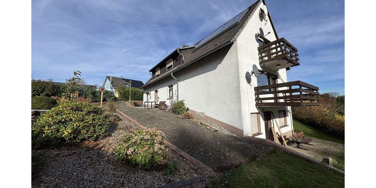 Bauernhof mit angrenzenden Grünflächen inkl Bachlauf 1 zimmer