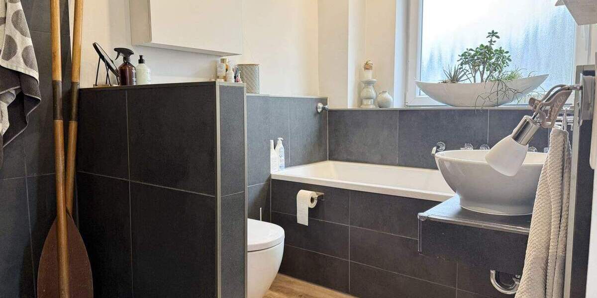 Etagenwohnung Neuss Furth-Mitte - 4 Zimmer, 86 m&sup2;, 269.000&euro; | Angebot:25567390