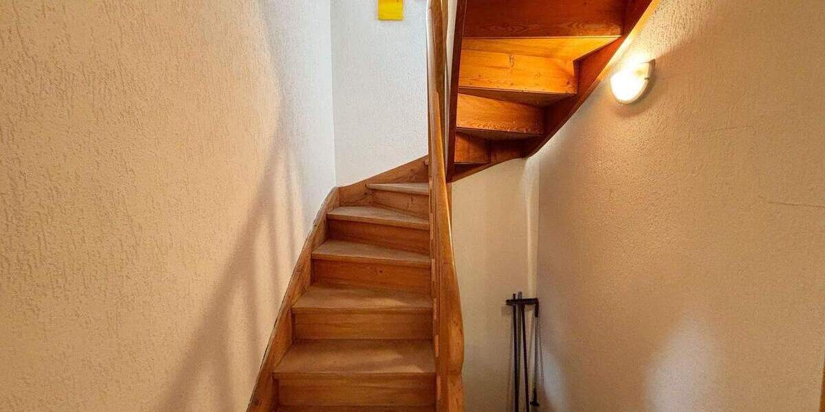 Einfamilienhaus mit großzügiger Ausbaumöglichkeit 6 zimmer