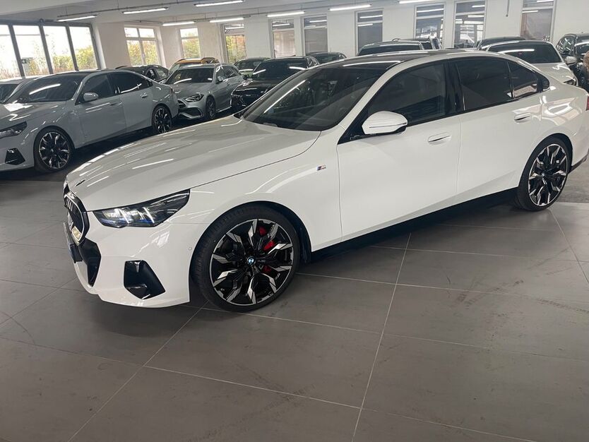 BMW 540 7.910 km 76.900 € Köln 50829