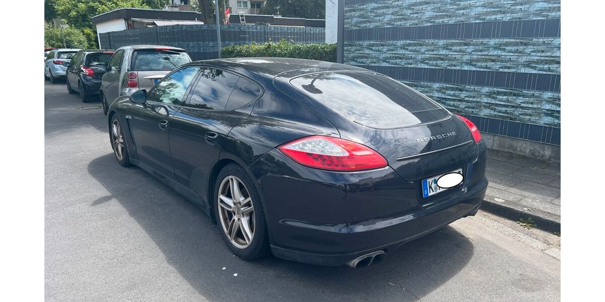 Porsche Panamera 148.000 km 22.999 &euro; Köln 50829