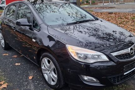 Opel Astra 130.000 km 4.999 &euro; Köln 51107