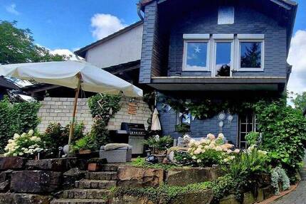 Haus Wermelskirchen Dhünn - 6 Zimmer, 132 m&sup2;, 399.000&euro; | Angebot:26886527