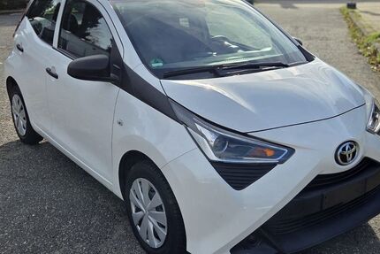 Toyota Aygo (X) 87.200 km 6.950 &euro; Erftstadt-Lechenich 50374