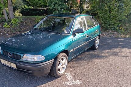 Opel Astra 163.000 km 2.990 &euro; Bergisch Gladbach 51465