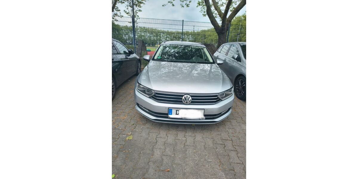 VW Passat 203.000 km 10.900 &euro; Düsseldorf 40231