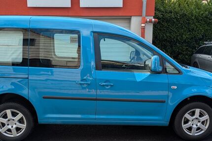 VW Caddy 122.000 km 5.550 &euro; Köln - Ossendorf 50827