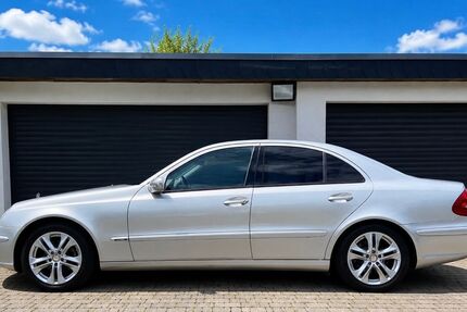 Mercedes-Benz E 200 154.166 km 7.499 &euro; Leichlingen 42799