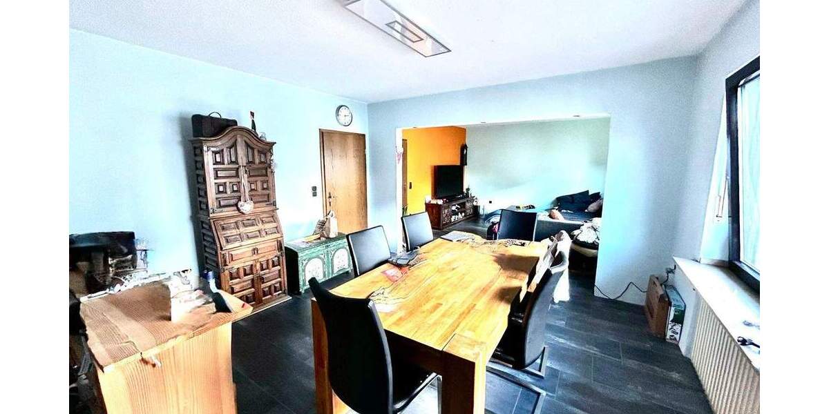 Gepflegtes Zweifamilienhaus in gefragter Wohnlage 7 zimmer