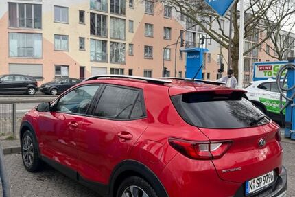 Kia Stonic 48.000 km 13.500 &euro; Köln 51107