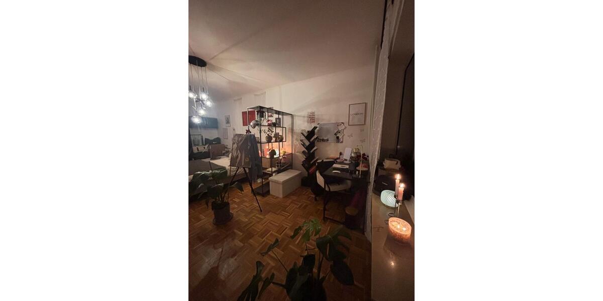 Etagenwohnung Düsseldorf Stadtbezirk 2 - 2 Zimmer, 34 m&sup2;, 700&euro; | Angebot:25307107