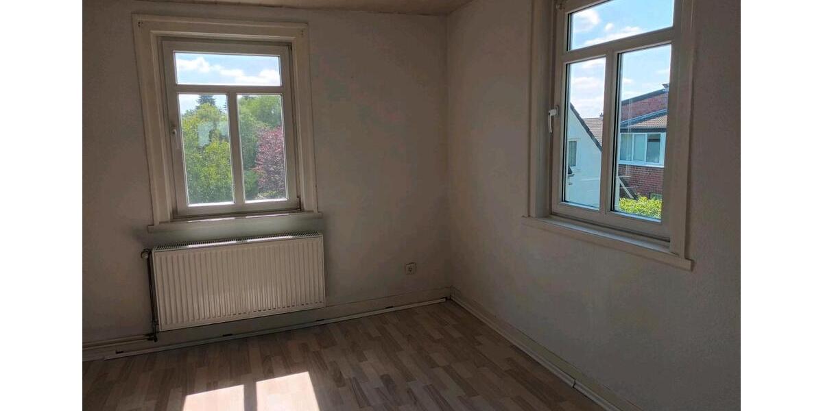 Einfamilienhaus Remscheid Reinshagen - 5 Zimmer, 133 m&sup2;, 280.000&euro; | Angebot:24781858