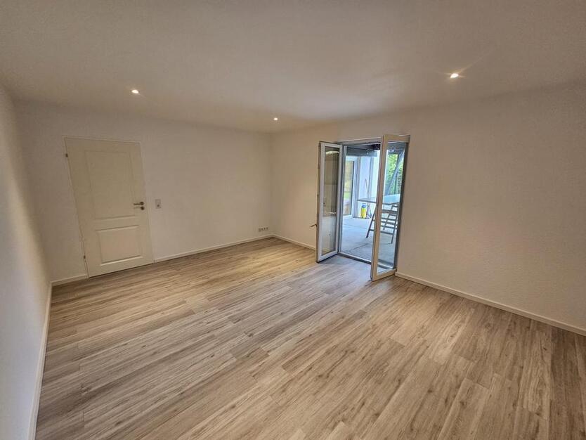 Kernsanierte 90 m² 3 Zimmerwohnung im Herzen von Much zimmer