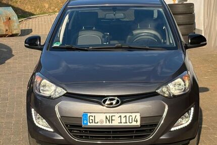 Hyundai i20 130.000 km 5.500 &euro; Wermelskirchen 42929