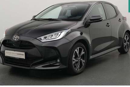 Toyota Yaris 10.200 km 22.988 &euro; Leverkusen 51379